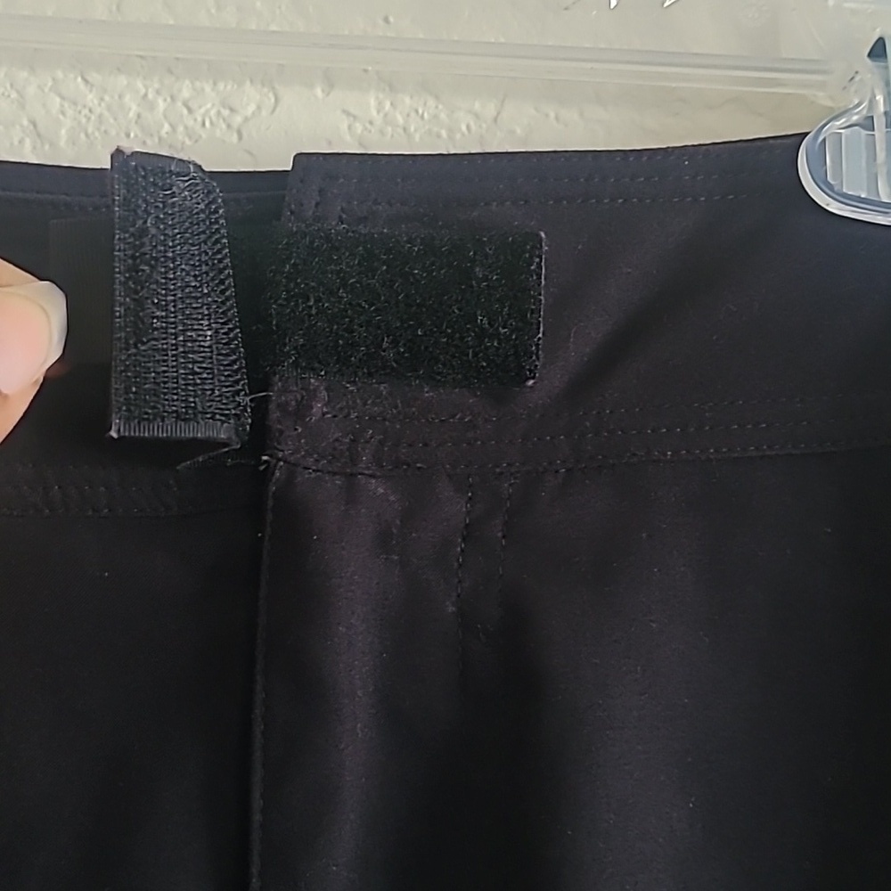 Patagonia Deep Navy/Black Lightweight Crop Athleisure Pant Size 6 - Picture 2 of 8